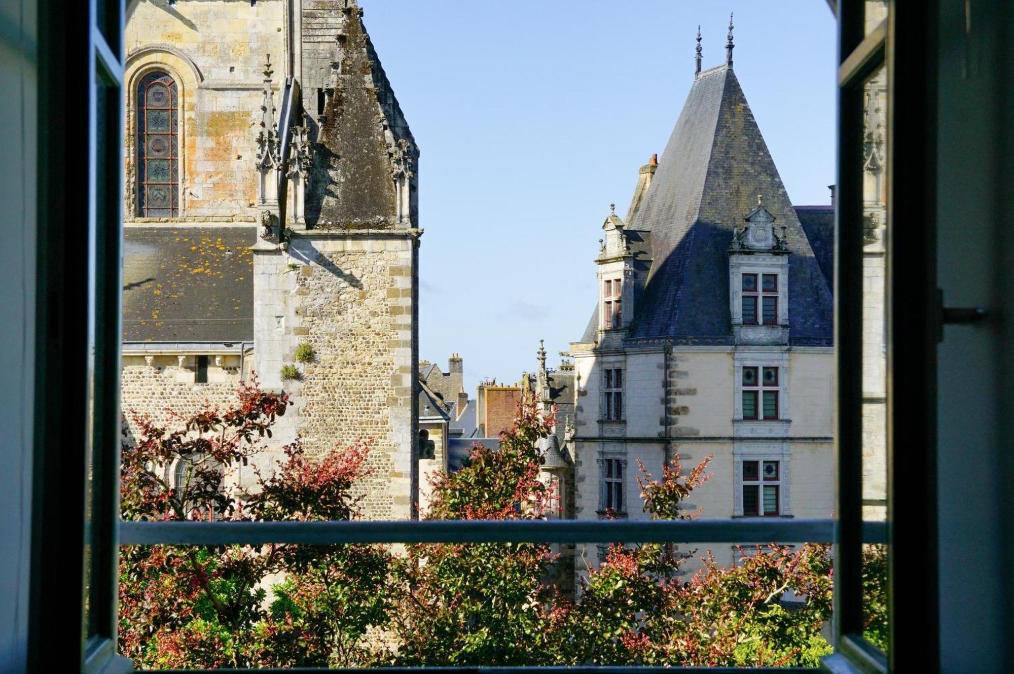 Maison Avec Vue Sur La Cathedrale Le Mans Extérieur photo
